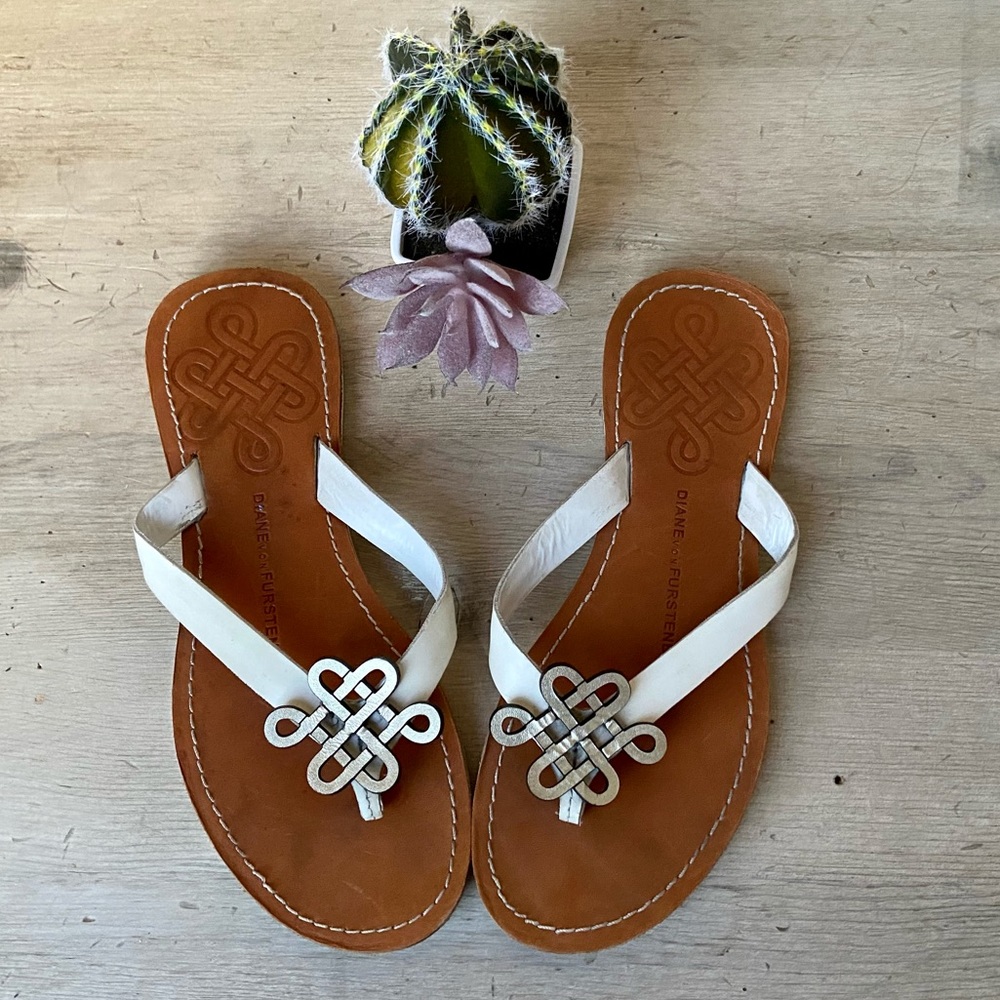 DIANE VON FURSTENBERG white ornamental sandals EUC